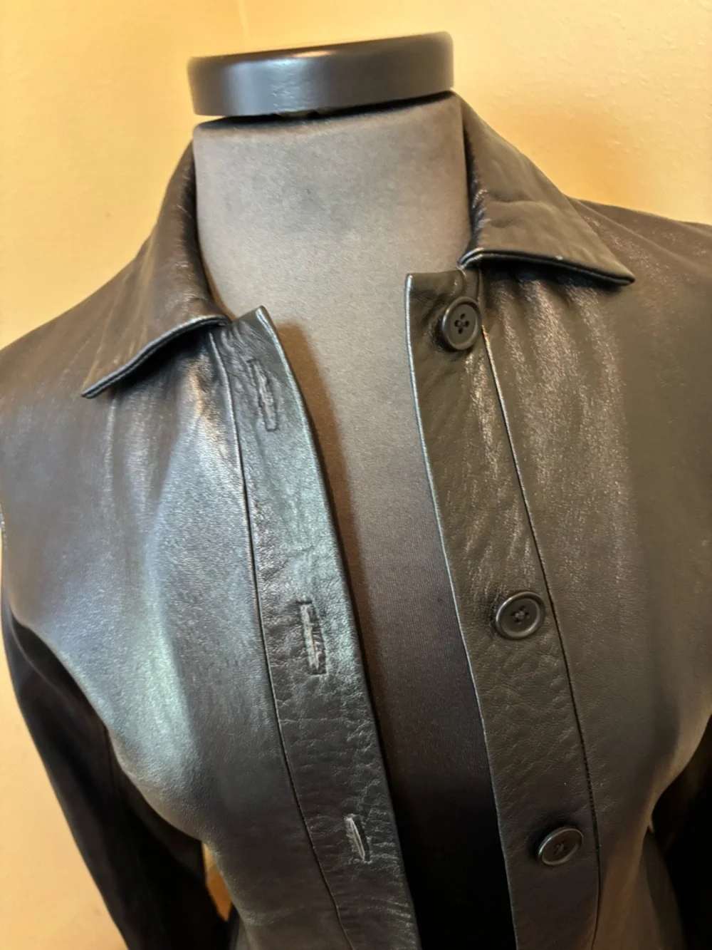 BCBGMaxAzria Black Genuine Leather Button-Front Jacket, Classic Style! Size 2